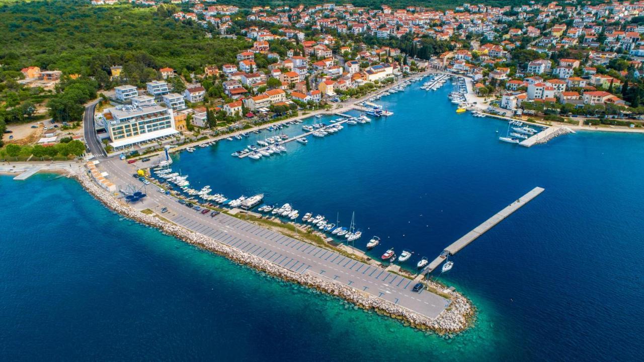 Apartments Kvarner 2 Малинска Экстерьер фото