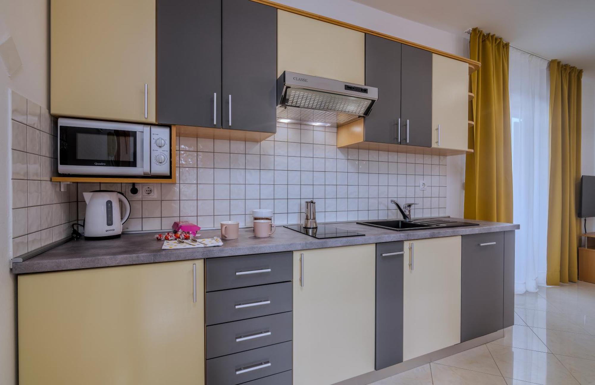 Apartments Kvarner 2 Малинска Экстерьер фото